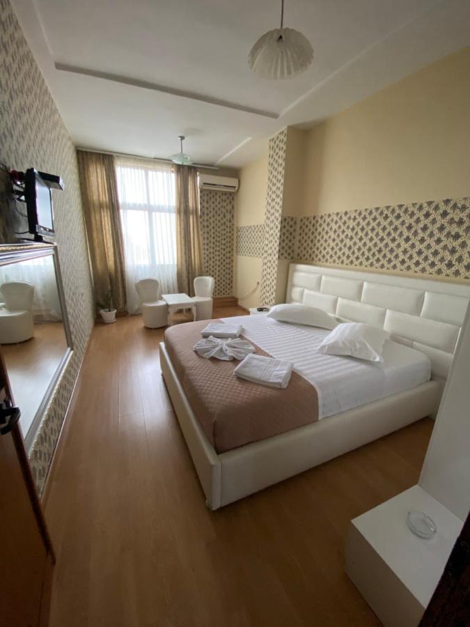 Hotel Arberia ติรานา ภายนอก รูปภาพ