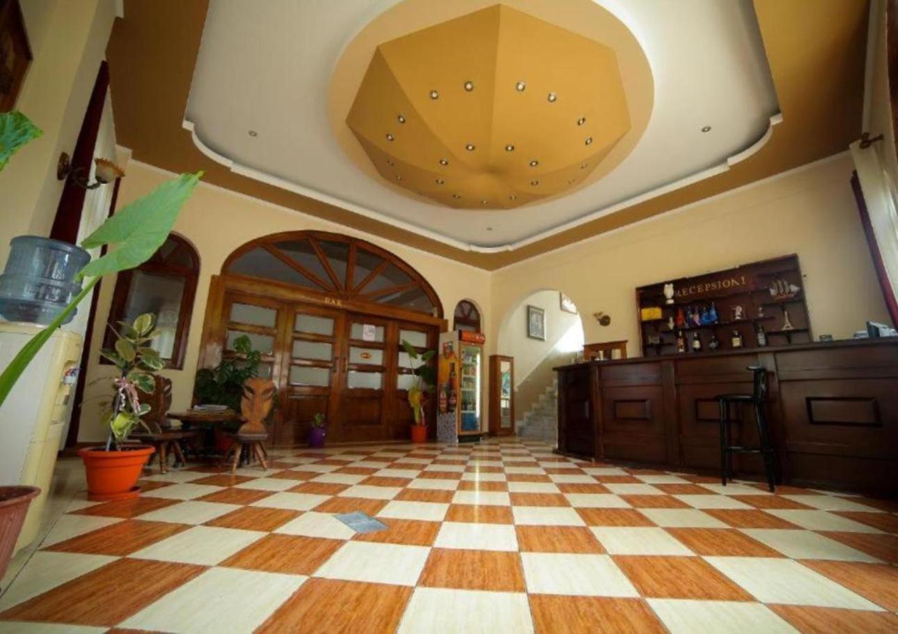 Hotel Arberia ติรานา ภายนอก รูปภาพ