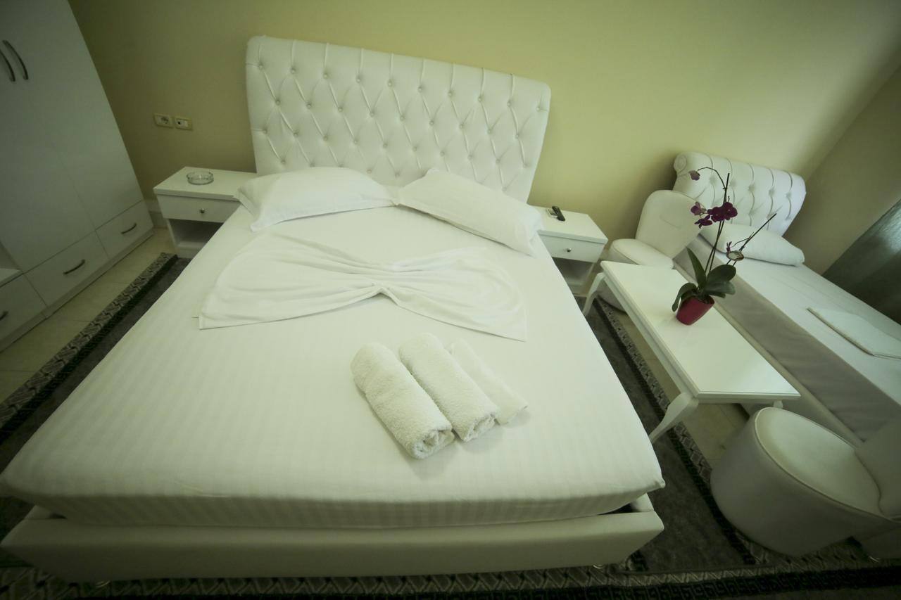 Hotel Arberia ติรานา ภายนอก รูปภาพ