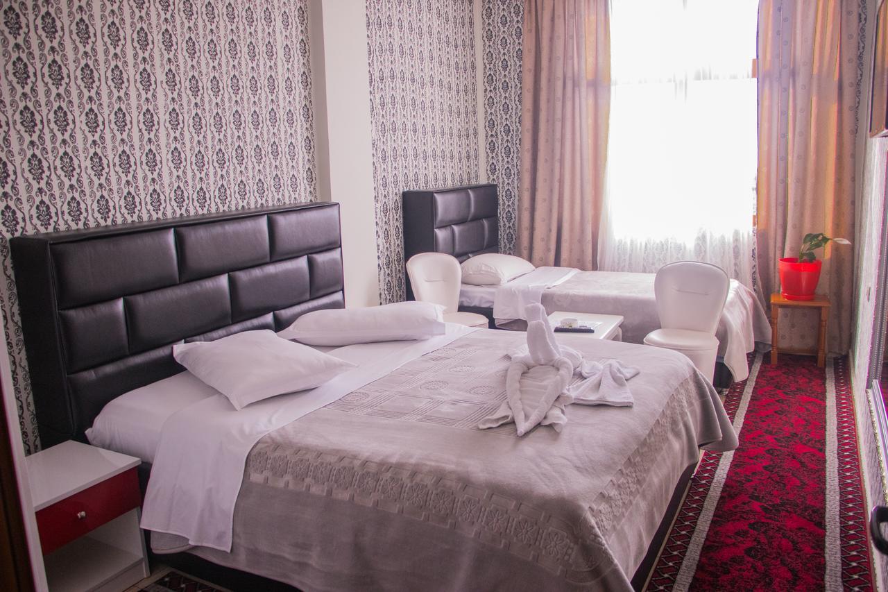 Hotel Arberia ติรานา ภายนอก รูปภาพ