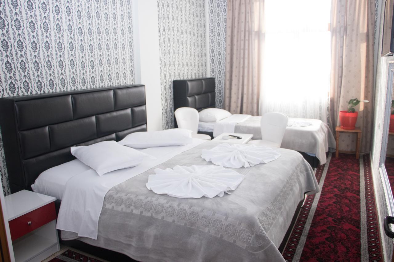 Hotel Arberia ติรานา ภายนอก รูปภาพ